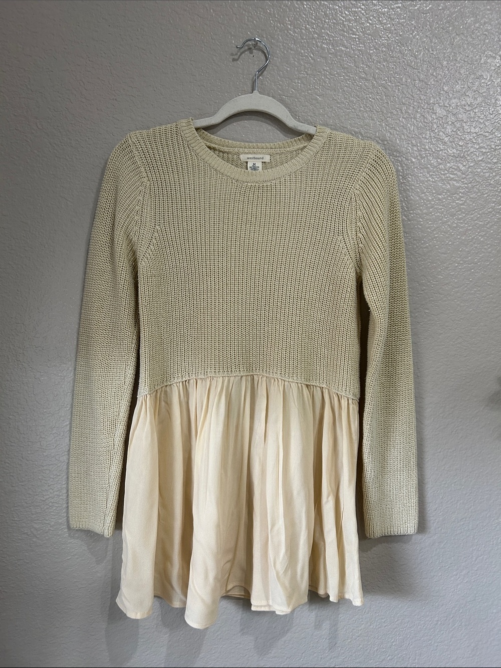 West Bound Black Swan Cream Mixed Media Top Sz M Long Sleeve Feminine TC0050
